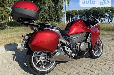 Мотоцикл Спорт-туризм Honda VFR 1200F 2012 в Сумах