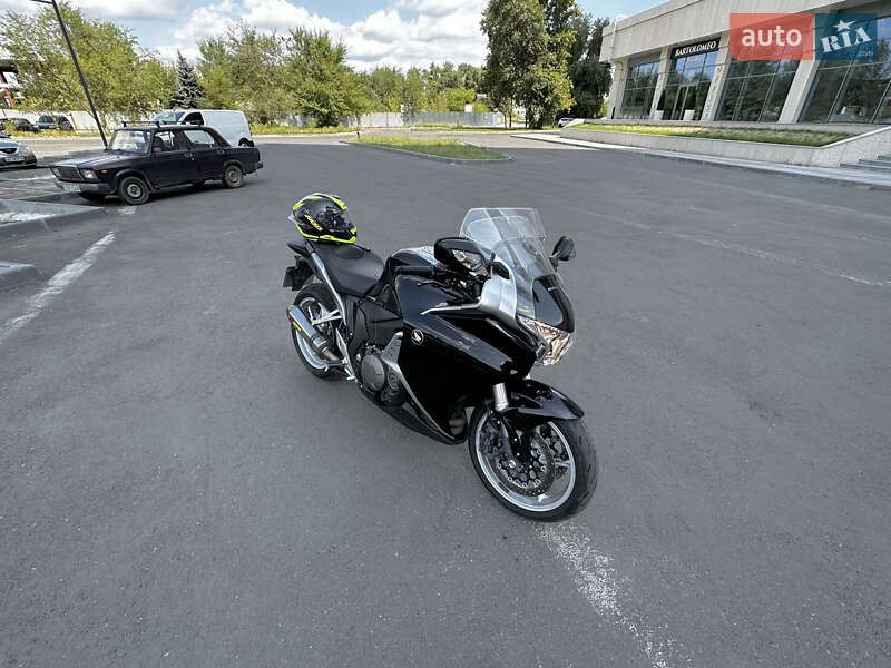 Мотоцикл Спорт-туризм Honda VFR 1200F 2012 в Дніпрі