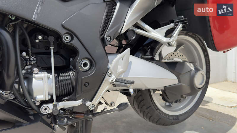 Мотоцикл Спорт-туризм Honda VFR 1200F 2011 в Одесі