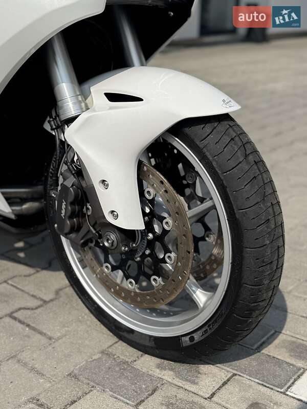 Мотоцикл Спорт-туризм Honda VFR 1200F 2010 в Ровно
