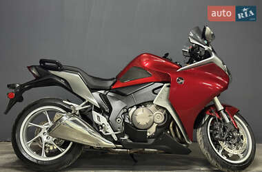 Мотоцикл Спорт-туризм Honda VFR 1200F 2010 в 
