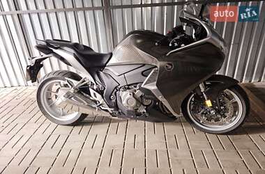 Мотоцикл Спорт-туризм Honda VFR 1200F 2012 в Дніпрі
