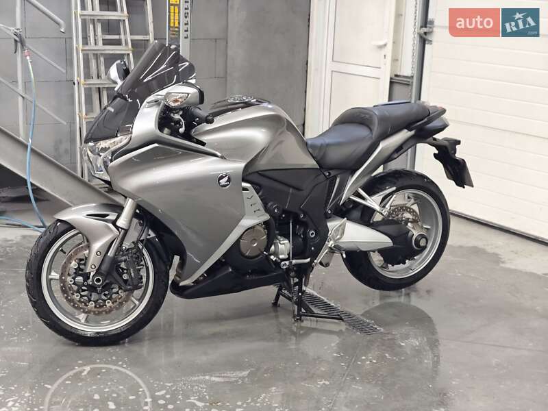 Honda VFR 1200F 2010