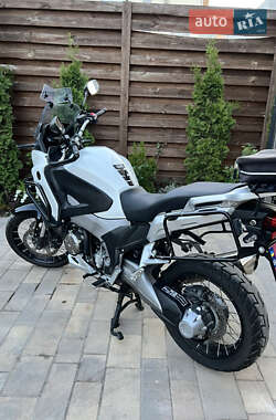 Мотоцикл Многоцелевой (All-round) Honda VFR 1200X Crosstourer 2012 в 