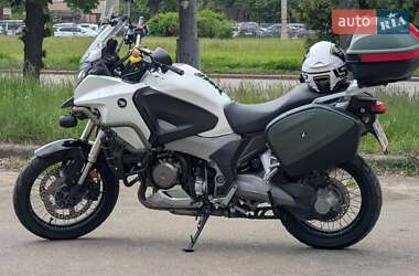 Мотоцикл Багатоцільовий (All-round) Honda VFR 1200X Crosstourer 2014 в 