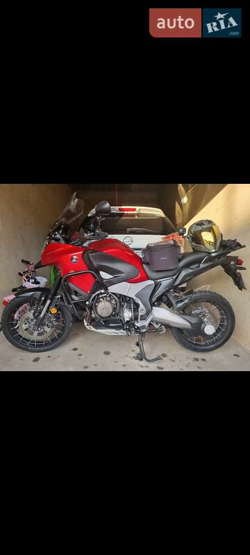 Honda VFR 1200X Crosstourer 2014