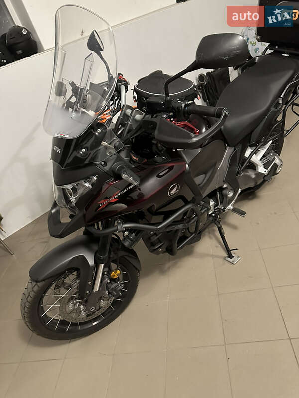 Мотоцикл Туризм Honda VFR 1200XD 2016 в Чернігові фото 6 Мотоцикл Туризм Honda VFR 1200XD 2016 в Чернігові