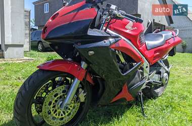 Мотоцикл Спорт-туризм Honda VFR 750F 1995 в 