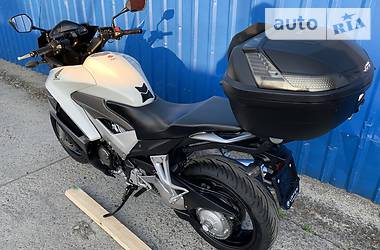 Мотоцикл Туризм Honda VFR 800 2015 в Киеве