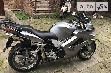 Мотоцикл Спорт-туризм Honda VFR 800 2005 в Тернополі