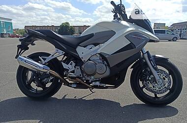 Мотоцикл Многоцелевой (All-round) Honda VFR 800 2014 в Тульчине