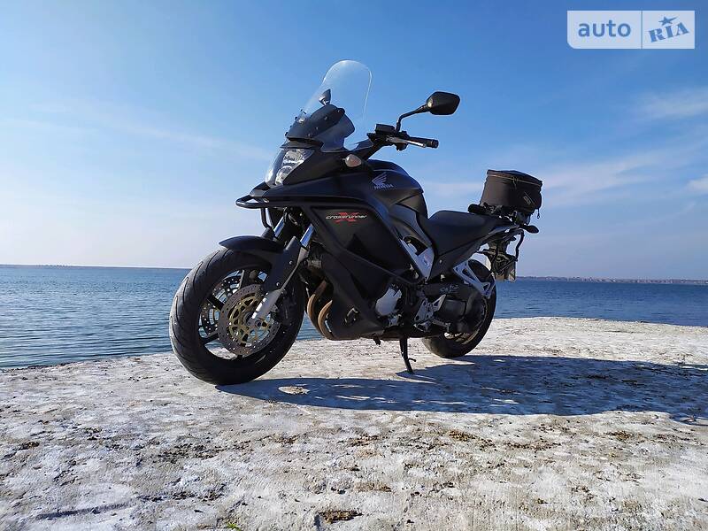 Мотоцикл Багатоцільовий (All-round) Honda VFR 800 2013 в Одесі