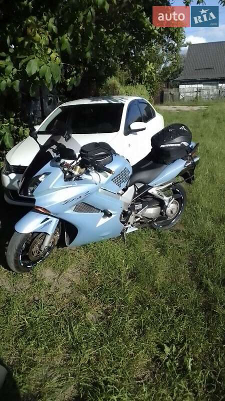 Спортбайк Honda VFR 800 2003 в Киеве
