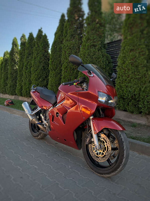 Мотоцикл Спорт-туризм Honda VFR 800F Interceptor 1999 в Львові