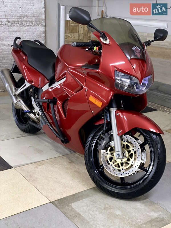 Honda VFR 800F Interceptor 1999