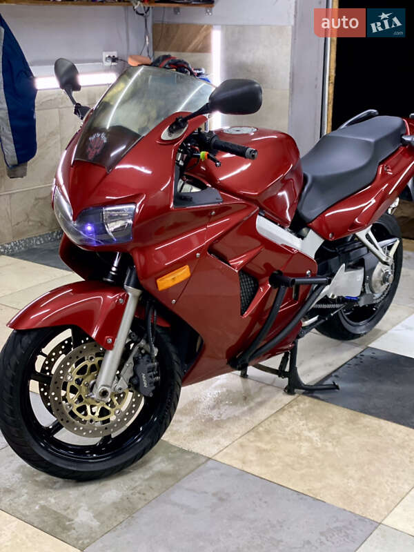 Мотоцикл Спорт-туризм Honda VFR 800F Interceptor 1999 в Львове