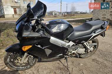 Мотоцикл Спорт-туризм Honda VFR 800F Interceptor 1999 в 