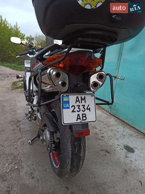 Мотоцикл Спорт-туризм Honda VFR 800F Interceptor 2004 в Бердичеві