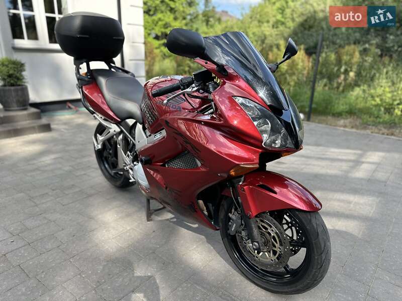 Мотоцикл Спорт-туризм Honda VFR 800F Interceptor 2004 в Львове