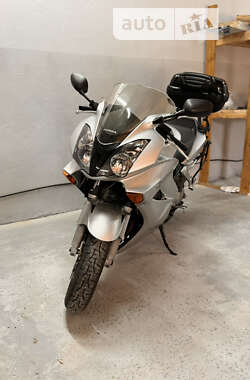 Мотоцикл Туризм Honda VFR 800F Interceptor 2002 в Львові