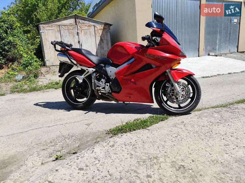 Мотоцикл Спорт-туризм Honda VFR 800F Interceptor 2003 в Кам'янець-Подільському