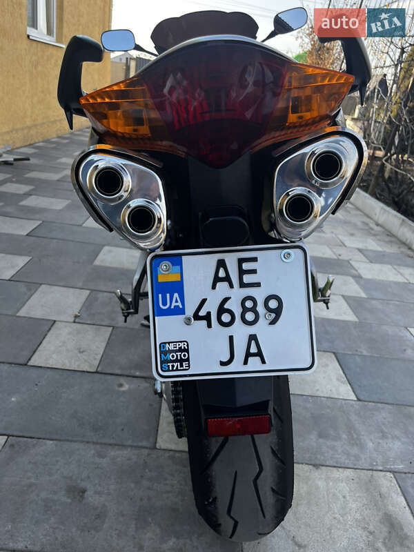Спортбайк Honda VFR 800F Interceptor 2004 в Новомосковську