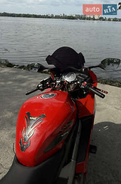 Мотоцикл Спорт-туризм Honda VFR 800F Interceptor 2014 в 