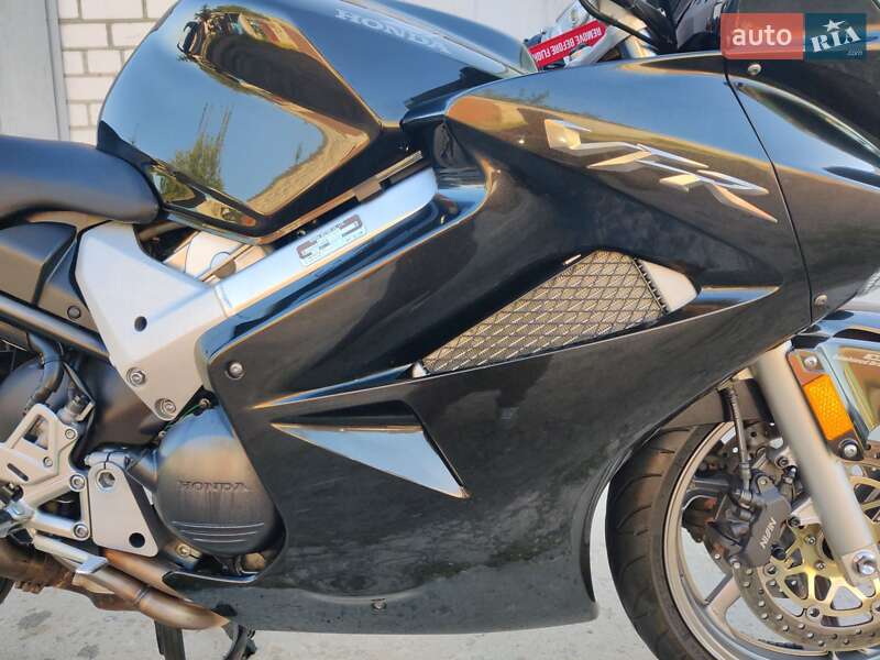 Мотоцикл Спорт-туризм Honda VFR 800F Interceptor 2008 в Кременчуці