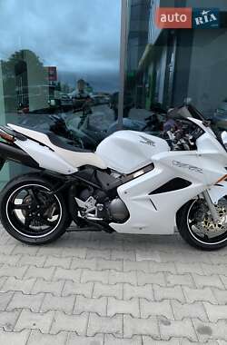 Мотоцикл Спорт-туризм Honda VFR 800F Interceptor 2002 в Рівному