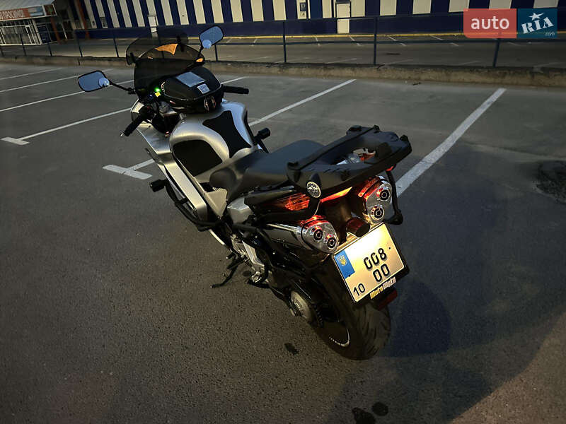 Мотоцикл Спорт-туризм Honda VFR 800F Interceptor 2002 в Тернополе