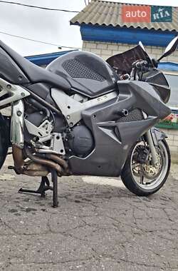 Мотоцикл Спорт-туризм Honda VFR 800F Interceptor 2002 в 