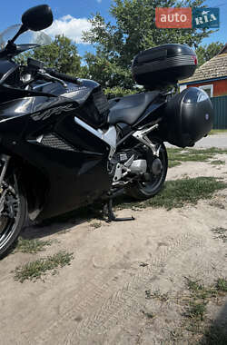 Мотоцикл Спорт-туризм Honda VFR 800F Interceptor 2008 в 