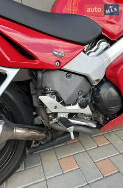 Мотоцикл Спорт-туризм Honda VFR 800F Interceptor 1999 в 
