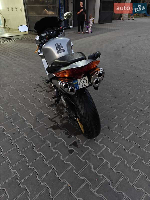 Мотоцикл Спорт-туризм Honda VFR 800F Interceptor 2005 в Любашівці