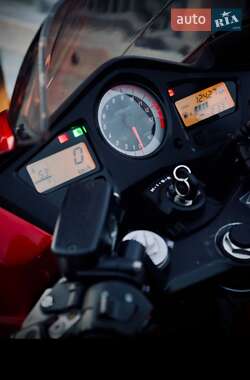 Мотоцикл Спорт-туризм Honda VFR 800F Interceptor 2012 в 