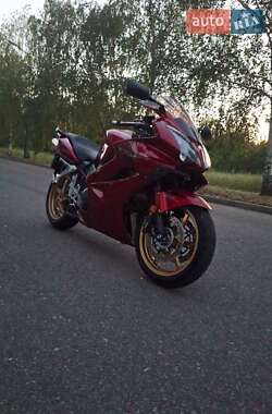 Мотоцикл Спорт-туризм Honda VFR 800F Interceptor 2012 в 