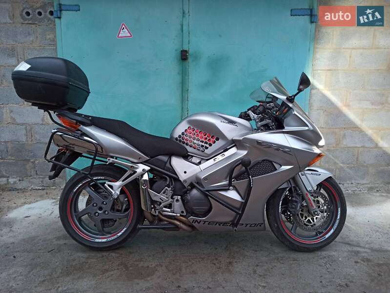 Мотоцикл Спорт-туризм Honda VFR 800F Interceptor 2004 в Бердичеві