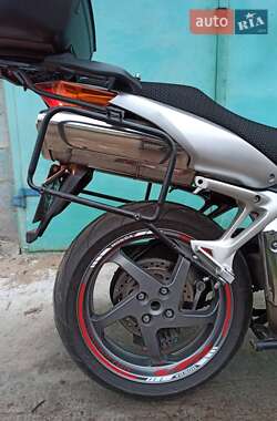 Мотоцикл Спорт-туризм Honda VFR 800F Interceptor 2004 в 