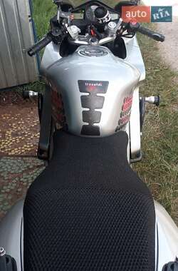 Мотоцикл Спорт-туризм Honda VFR 800F Interceptor 2004 в 