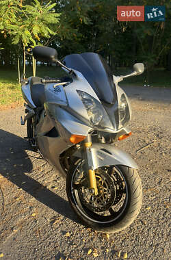 Мотоцикл Спорт-туризм Honda VFR 800F Interceptor 2003 в Хороле