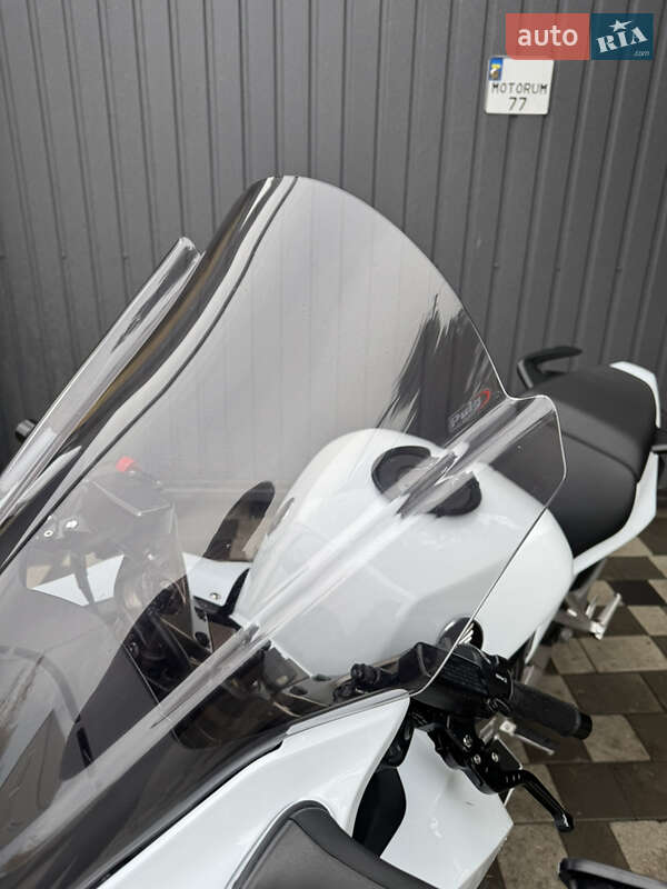 Мотоцикл Спорт-туризм Honda VFR 800F Interceptor 2014 в Новомосковську фото 9 Мотоцикл Спорт-туризм Honda VFR 800F Interceptor 2014 в Новомосковську