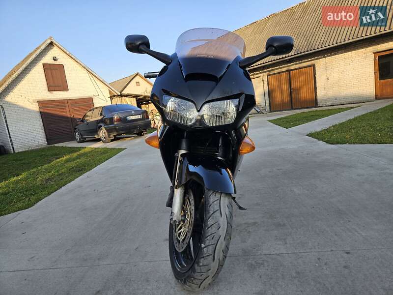 Мотоцикл Спорт-туризм Honda VFR 800F Interceptor 1999 в Радехове фото 11 Мотоцикл Спорт-туризм Honda VFR 800F Interceptor 1999 в Радехове
