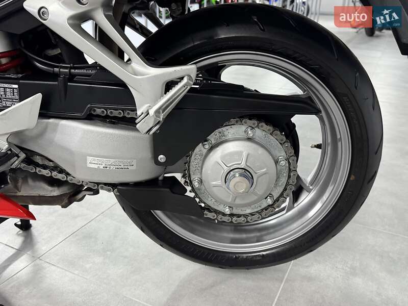 Мотоцикл Спорт-туризм Honda VFR 800F Interceptor 2005 в Хмельницькому фото 14 Мотоцикл Спорт-туризм Honda VFR 800F Interceptor 2005 в Хмельницькому