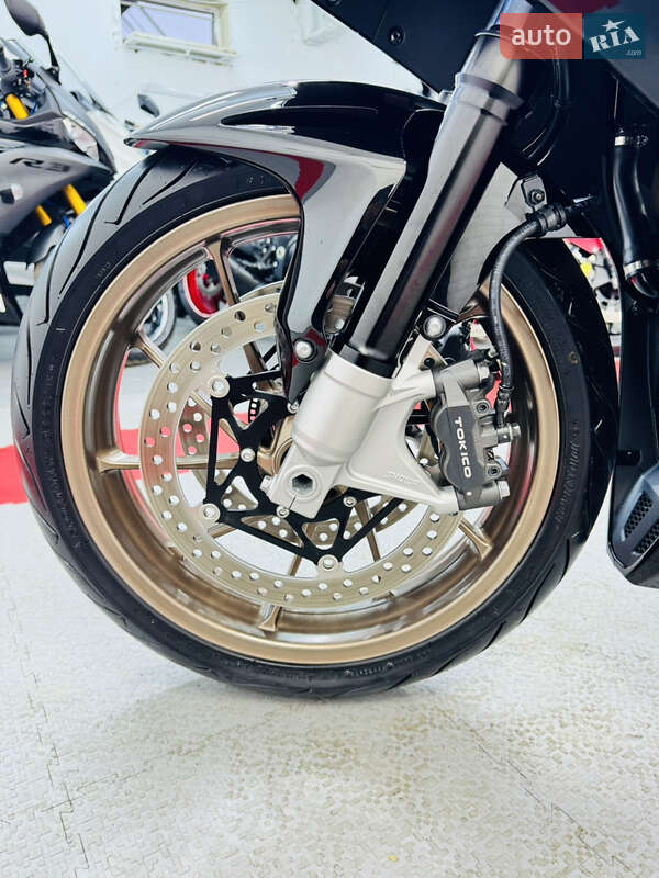 Спортбайк Honda VFR 800F Interceptor 2014 в Одессе фото 15 Спортбайк Honda VFR 800F Interceptor 2014 в Одессе