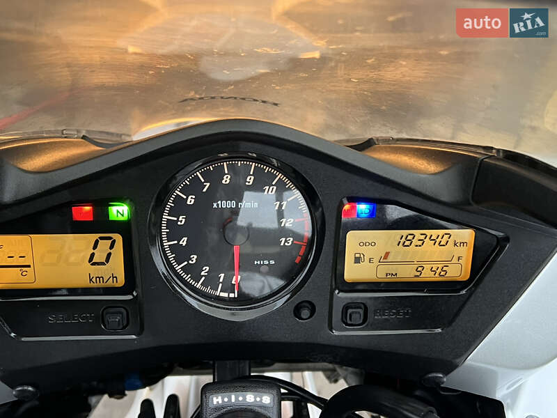 Мотоцикл Спорт-туризм Honda VFR 800F Interceptor 2002 в Буську