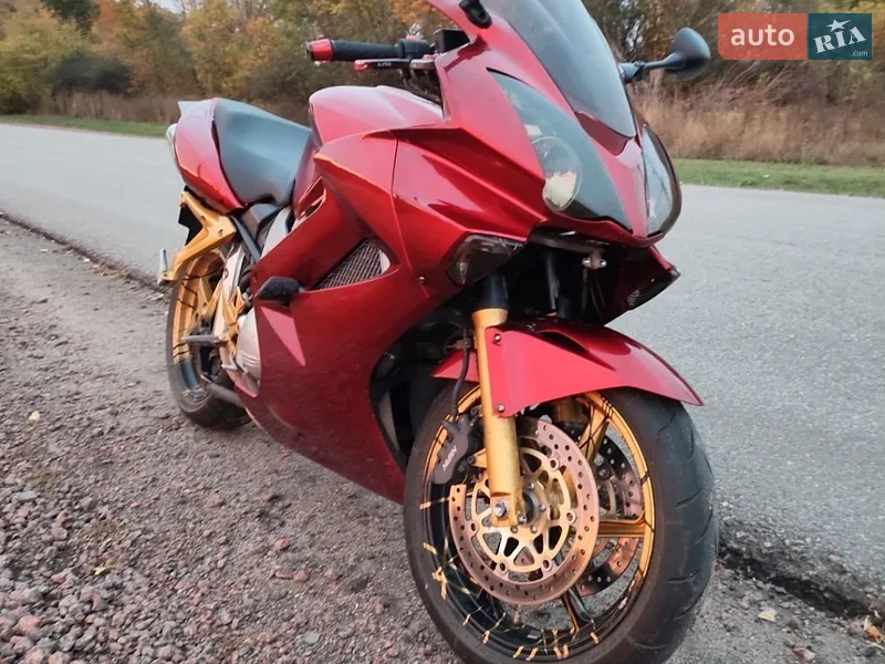 Honda VFR 800F Interceptor 2003