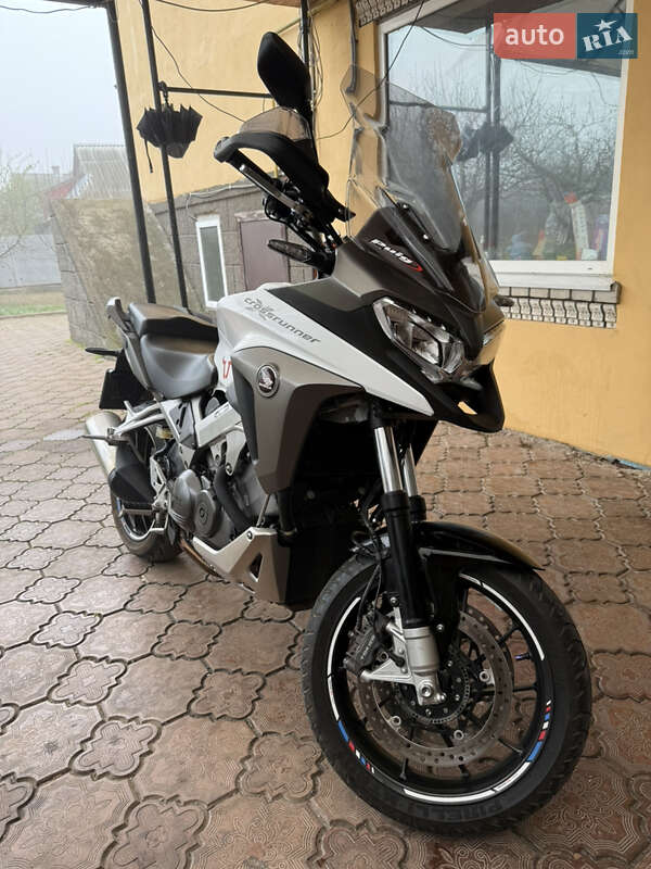 Мотоцикл Спорт-туризм Honda VFR 800X Crossrunner 2019 в 