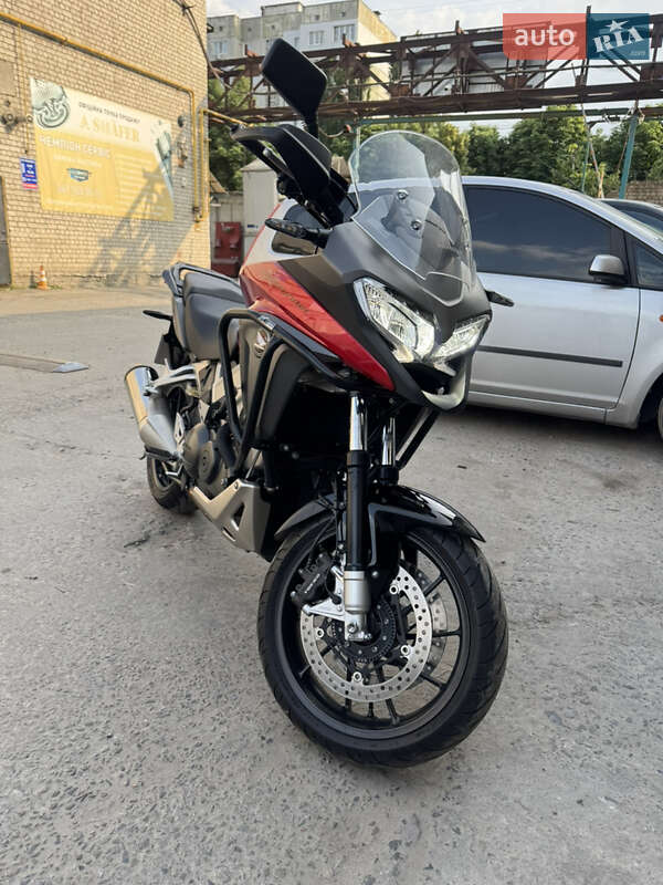 Мотоцикл Спорт-туризм Honda VFR 800X Crossrunner 2016 в Белой Церкви