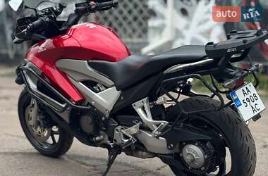 Мотоцикл Спорт-туризм Honda VFR 800X Crossrunner 2012 в 