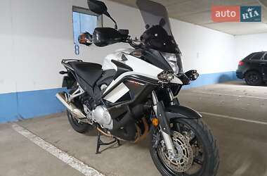 Мотоцикл Спорт-туризм Honda VFR 800X Crossrunner 2013 в 